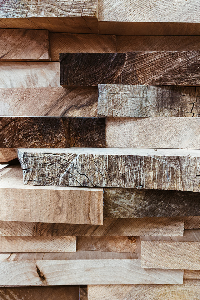 Die Schreinerei Liebwerk aus Salem fertigt die schönsten Massivholzmöbel am Bodensee.