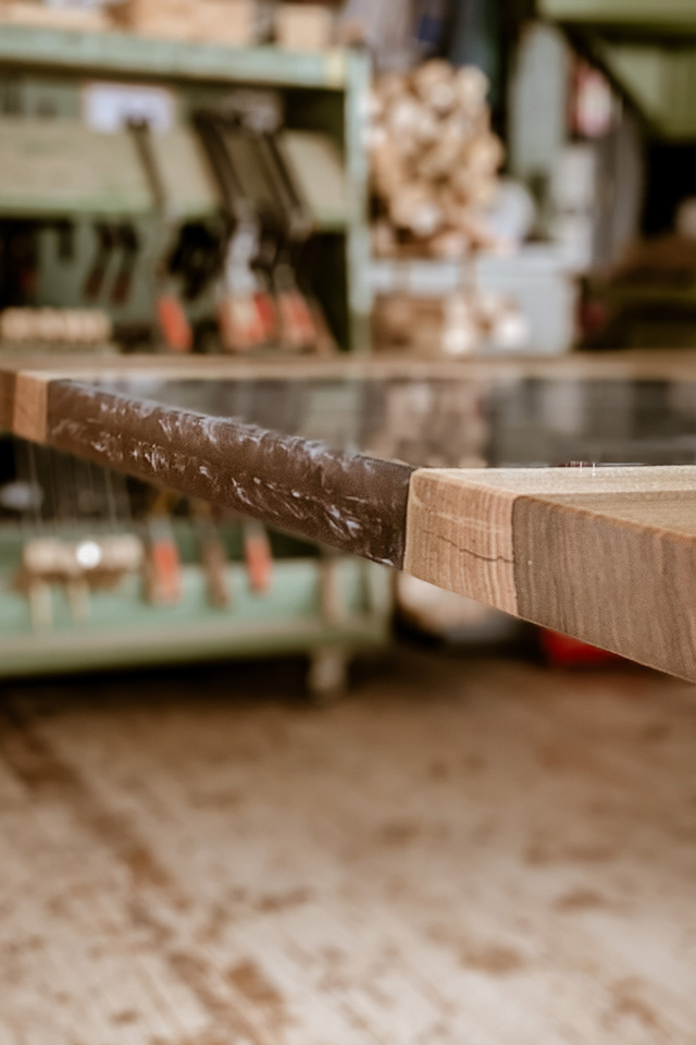 In der Werkstatt von Liebwerk am Bodensee entstehen besondere Tischunikate.