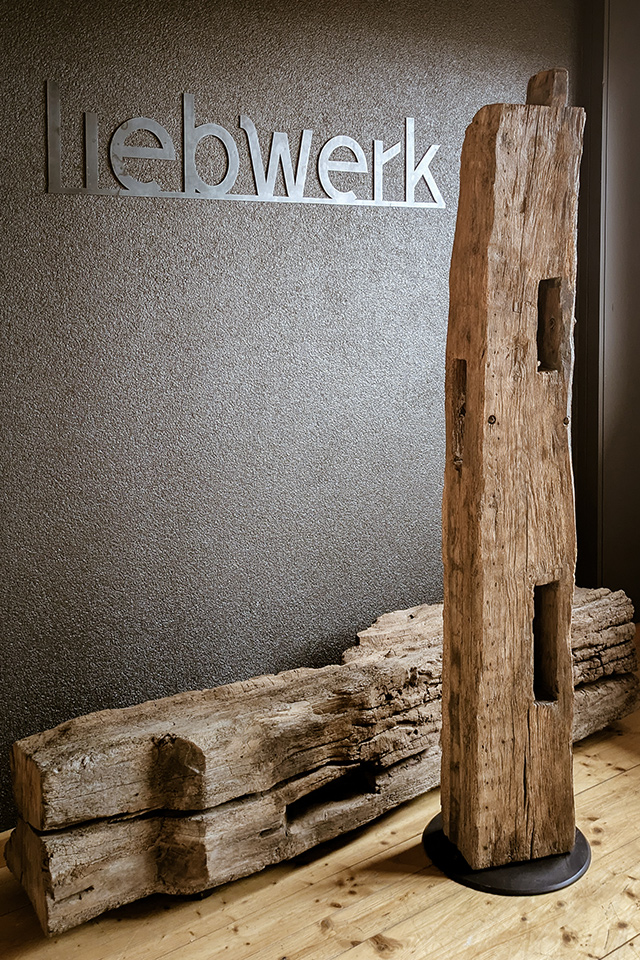 Altholz Unikate von Liebwerk - made am Bodensee- für ein besonderes Flair in deinem Zuhause.