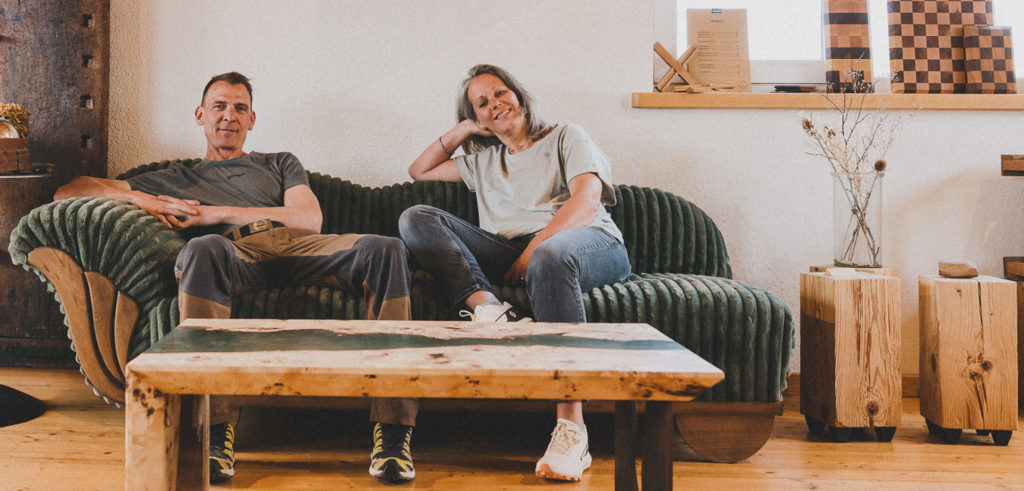 Julia und Roland von der Schreinerei Liebwerk schreiben mit Ihren Innenausbau Kunden die schönsten Homestories.