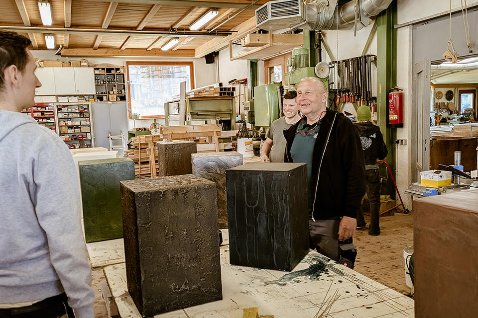 Tolle Ergebnisse und glückliche Gesichter beim Workshop Beton und Objekt bei Liebwerk am Bodensee